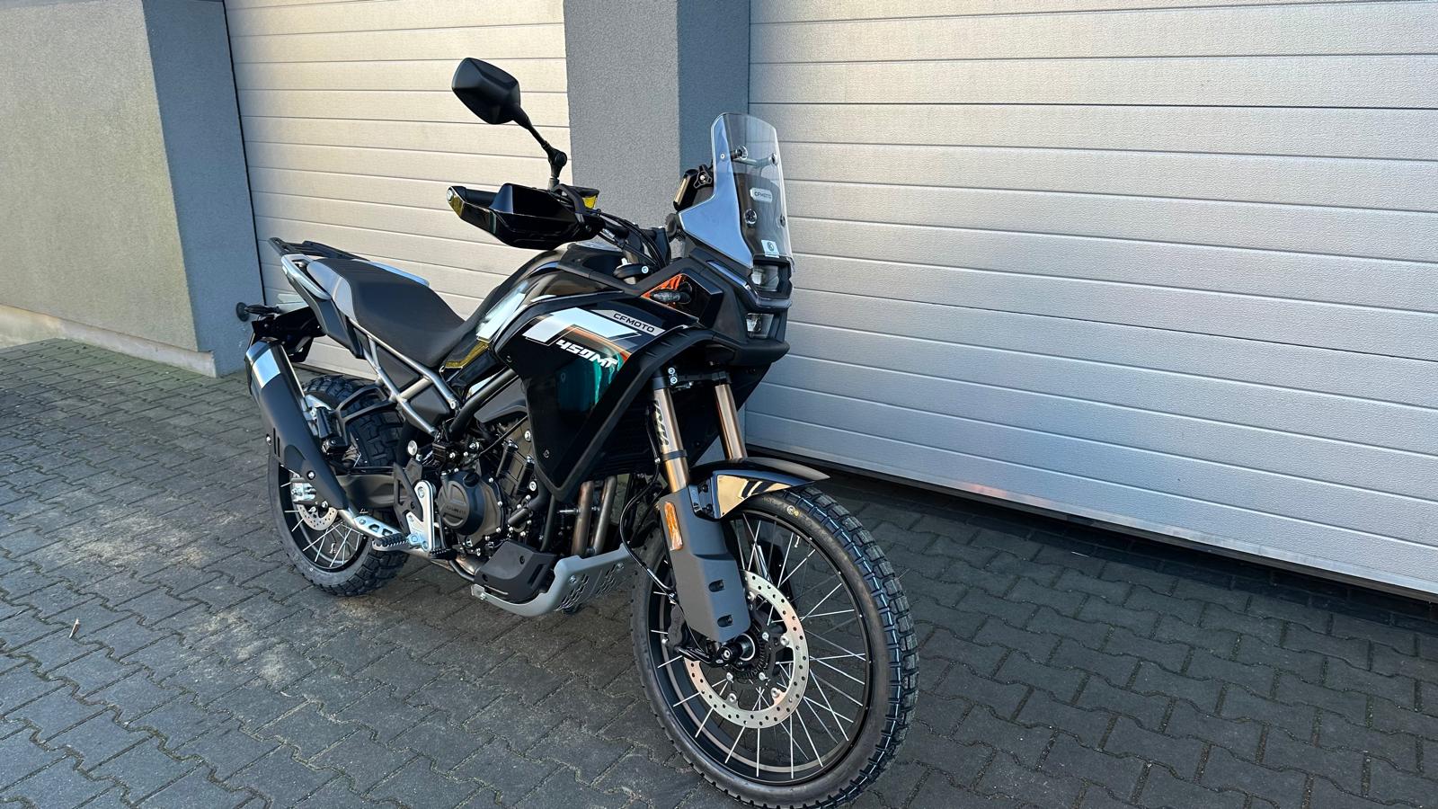 Motocykl CFMOTO 450MT BLACK EDITION (449.5 cc, 44 KM) - obrazek 4
