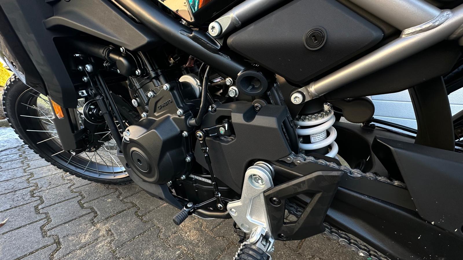 Motocykl CFMOTO 450MT BLACK EDITION (449.5 cc, 44 KM) - obrazek 7