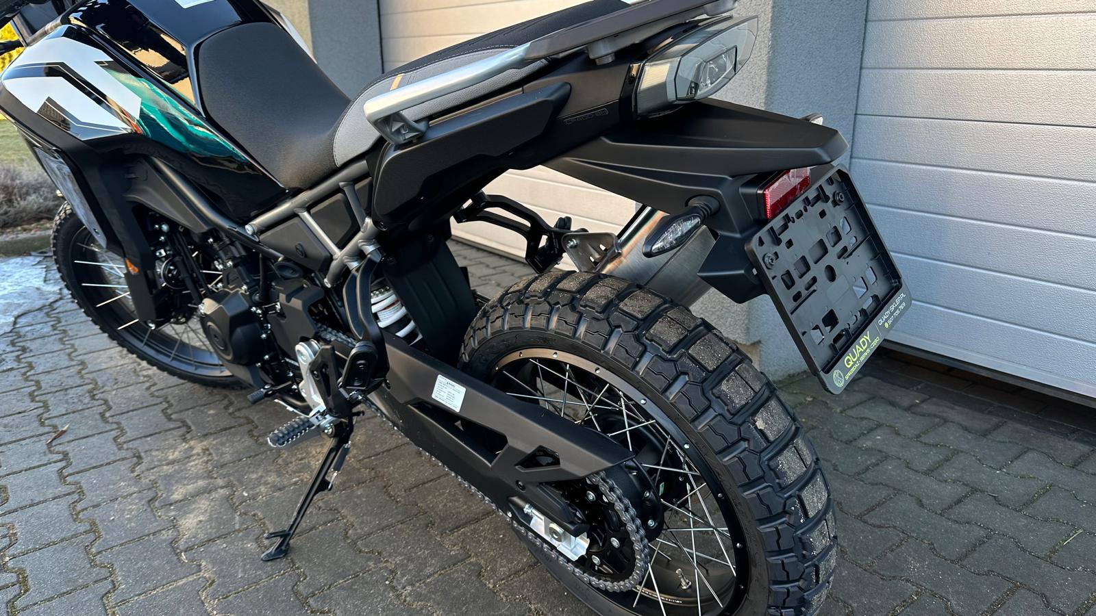 Motocykl CFMOTO 450MT BLACK EDITION (449.5 cc, 44 KM) - obrazek 9